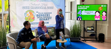 RS Mata Undaan Peringati Hari Gizi Nasional 2025 dengan Edukasi “Makanan Bergizi untuk Keluarga Sehat ” dan Pembagian Makanan Bergizi