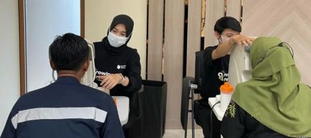 Peduli Kesehatan Mata, RS Mata Undaan Ikut Serta dalam Bakti Sosial  Universitas Terbuka x Jawa Pos
