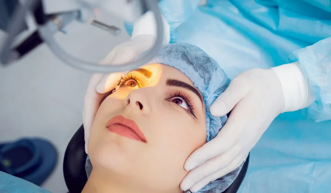 Perbedaan SMILE Pro dan LASIK, Cari Tahu Detailnya