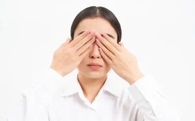 Apakah Floaters Bisa Hilang Sendiri? Cara Mengatasi dan Mengurangi Gejalanya