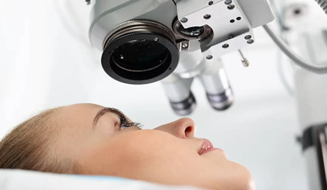 Apa Bedanya LASIK Monovision dan LASIK PresBYOND? Ini Penjelasannya